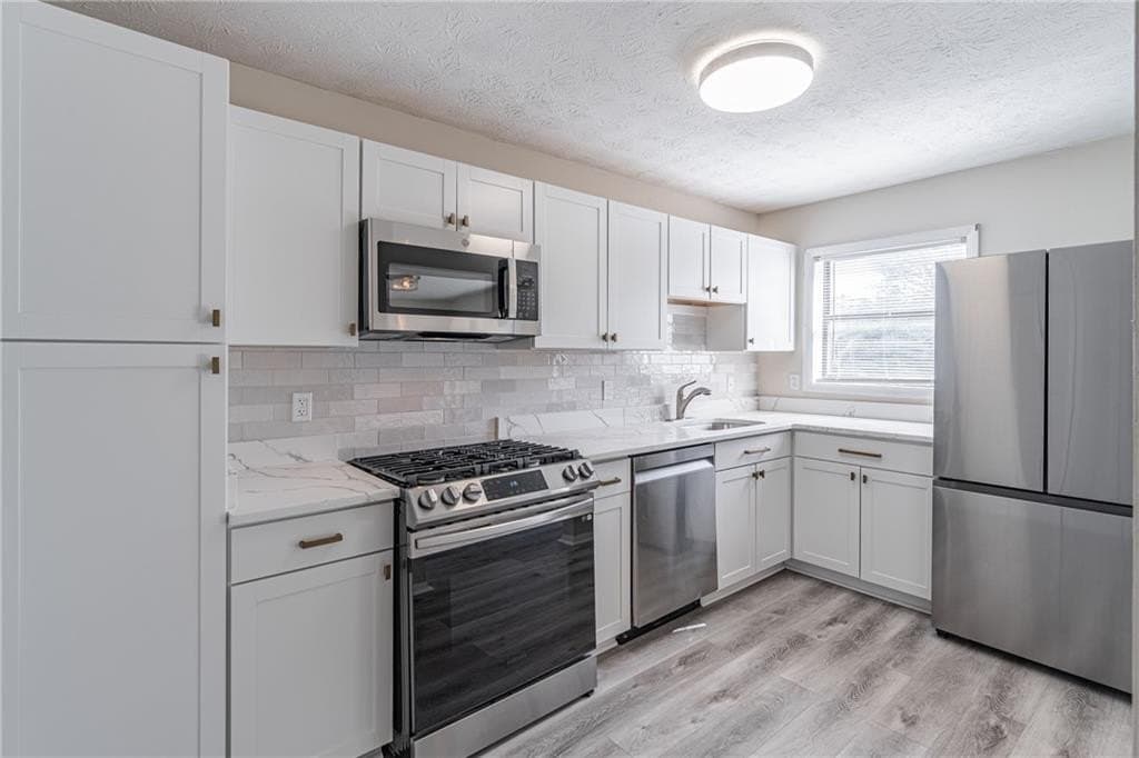 810 River Mill Cir, Roswell