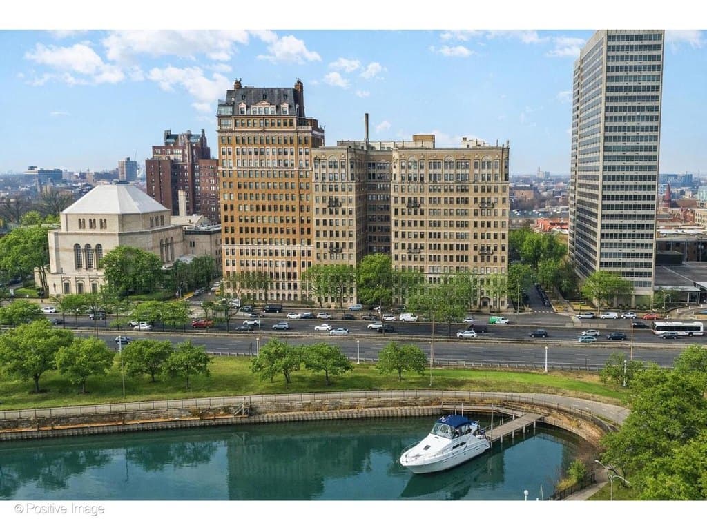 3500 N Lake Shore Dr Apt 12C