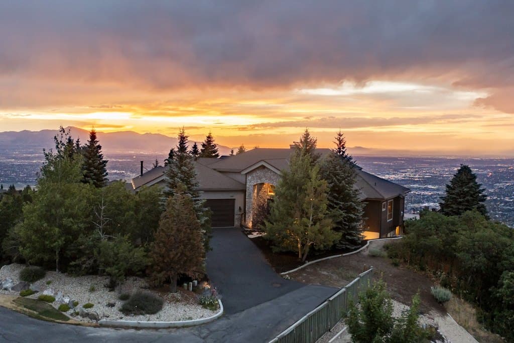 1459 E Meadow Bluff Ln, Draper