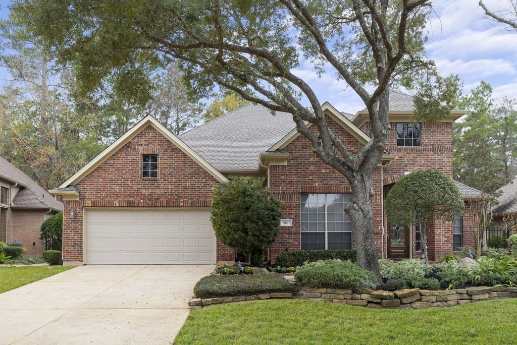 82 S Warbler Bend Cir, The Woodlands