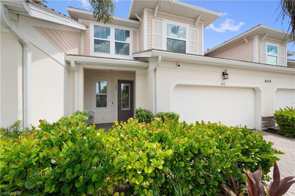 4619 Arboretum Cir Unit 102, Naples