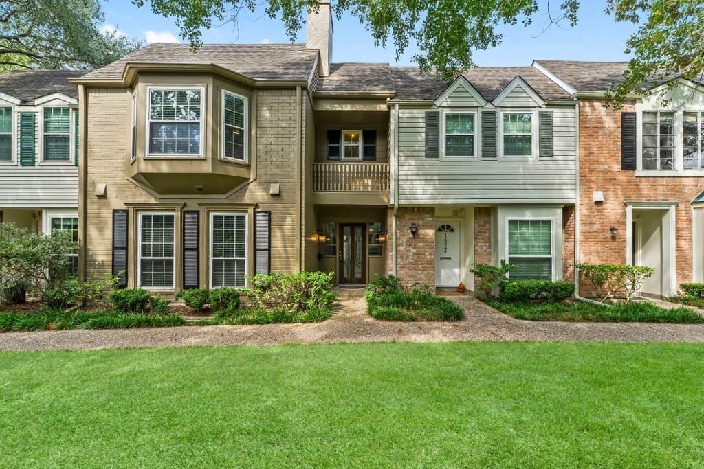 13346 Trail Hollow Dr Unit 3346, Houston