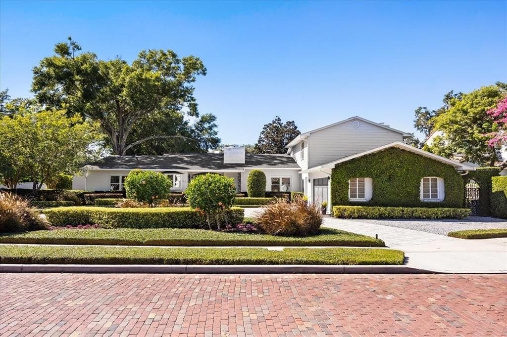 2299 Via Tuscany, Winter Park