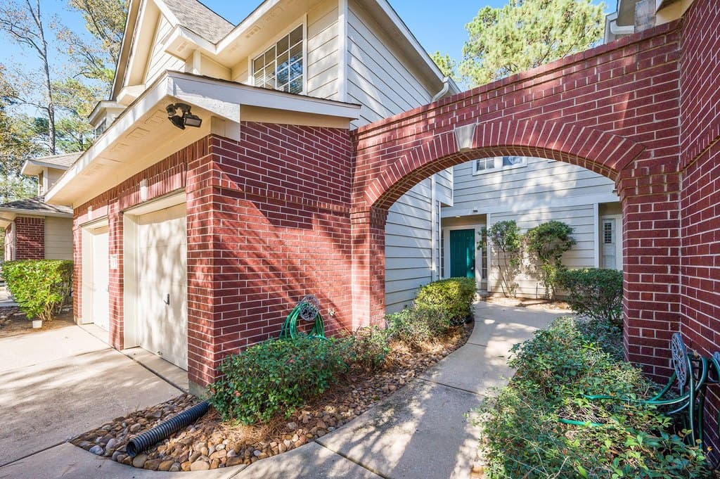 158 N Magnolia Pond Pl Unit 158E, The Woodlands