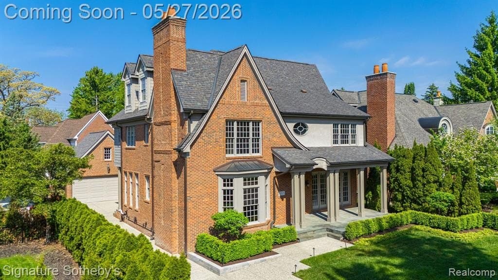 555 Baldwin Ct, Birmingham