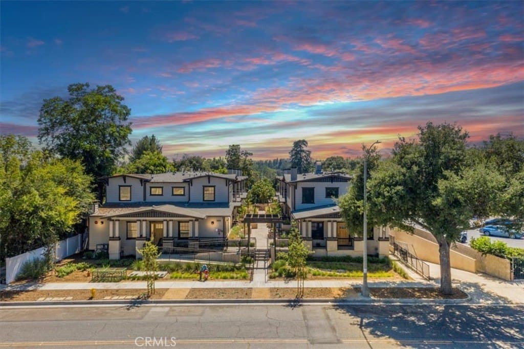 569 Lincoln Ave Unit 8, Pasadena