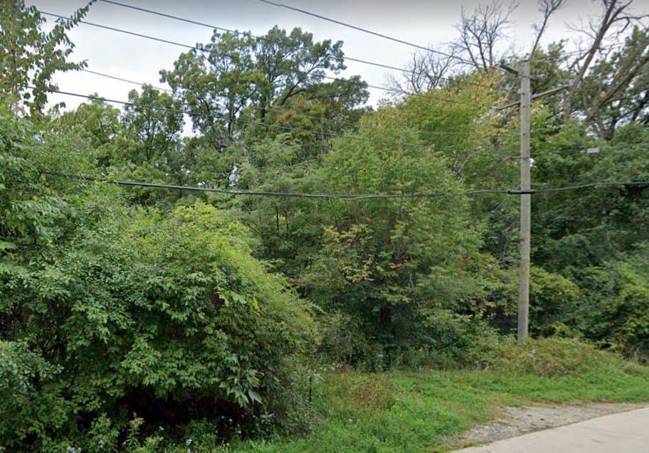 2200 W Saunders Rd, Lake Forest