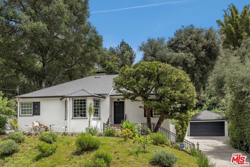 3554 Laurelvale Dr