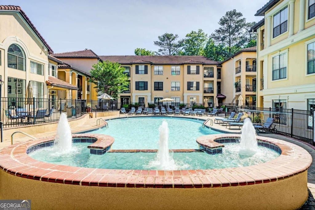 3777 Peachtree Rd NE Apt 1116, Brookhaven