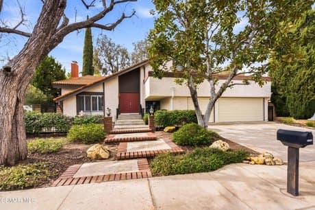 3308 Sawtooth Ct
