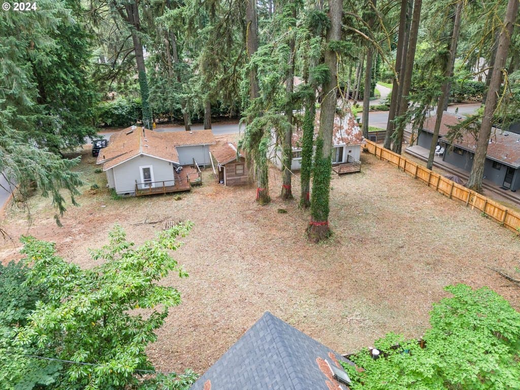 16061 Waluga Dr, Lake Oswego