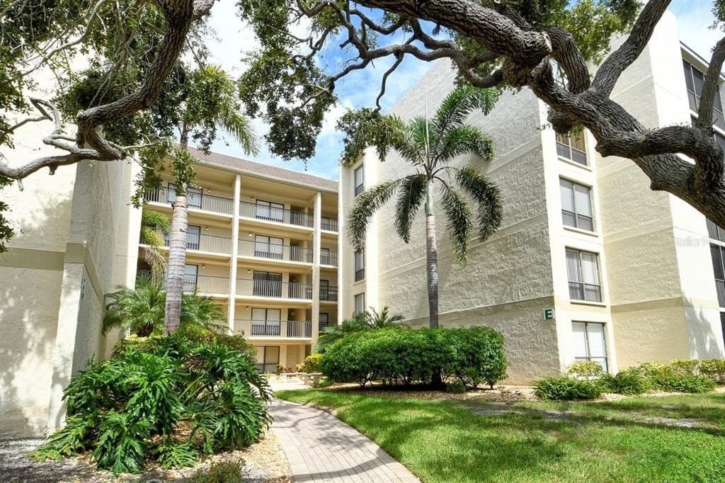 6157 Midnight Pass Rd Apt E63, Sarasota