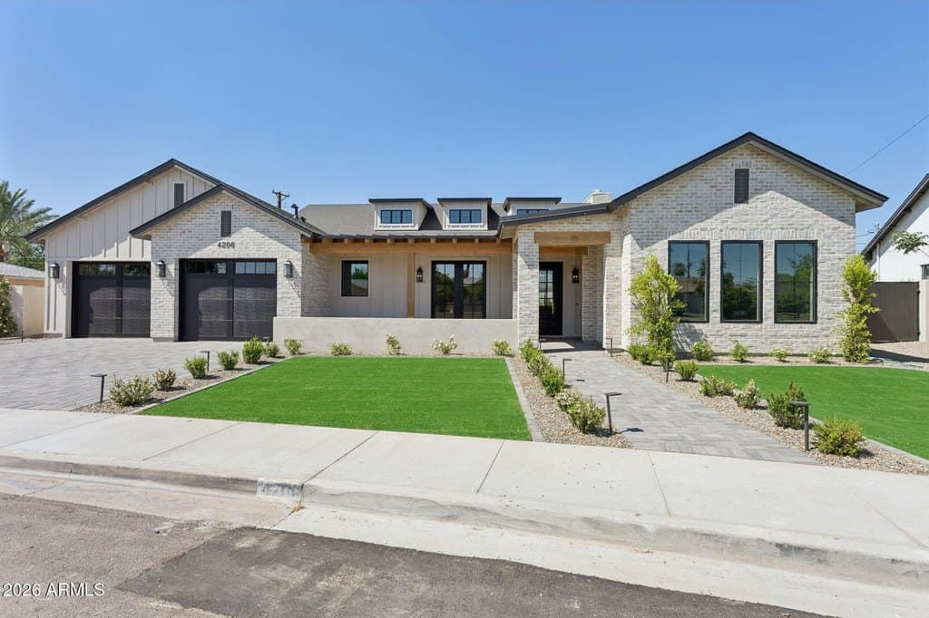 4206 E Whitton Ave, Phoenix