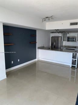 185 SW 7th St Apt 2505