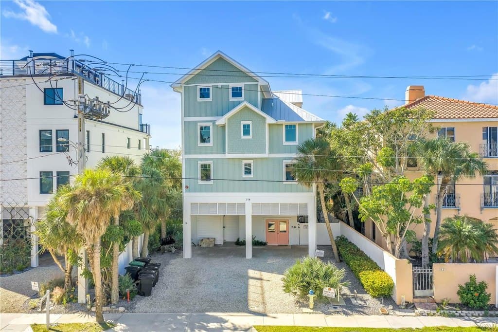 316 Beach Rd, Sarasota