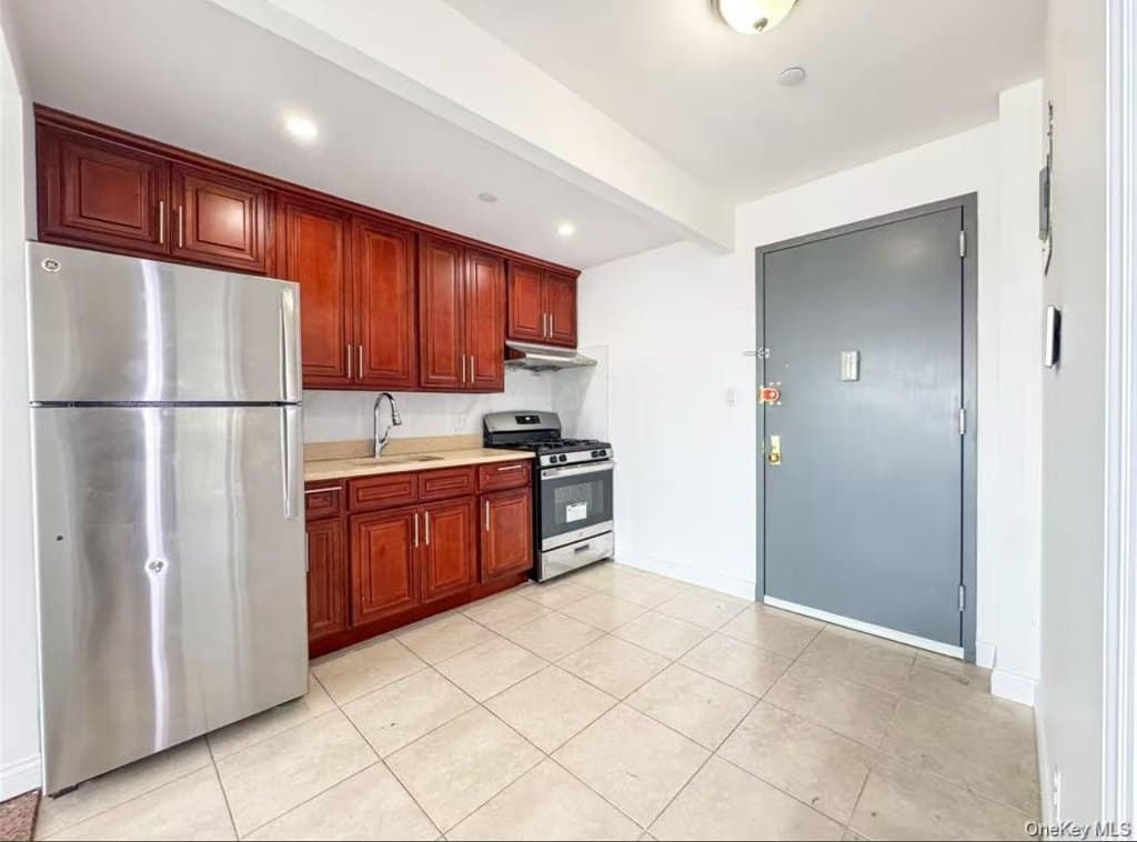 70-26 Queens Blvd Unit 5F