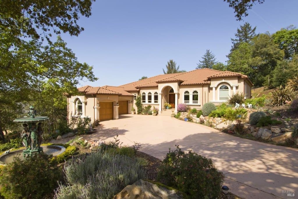 3600 Crown Hill Dr, Santa Rosa