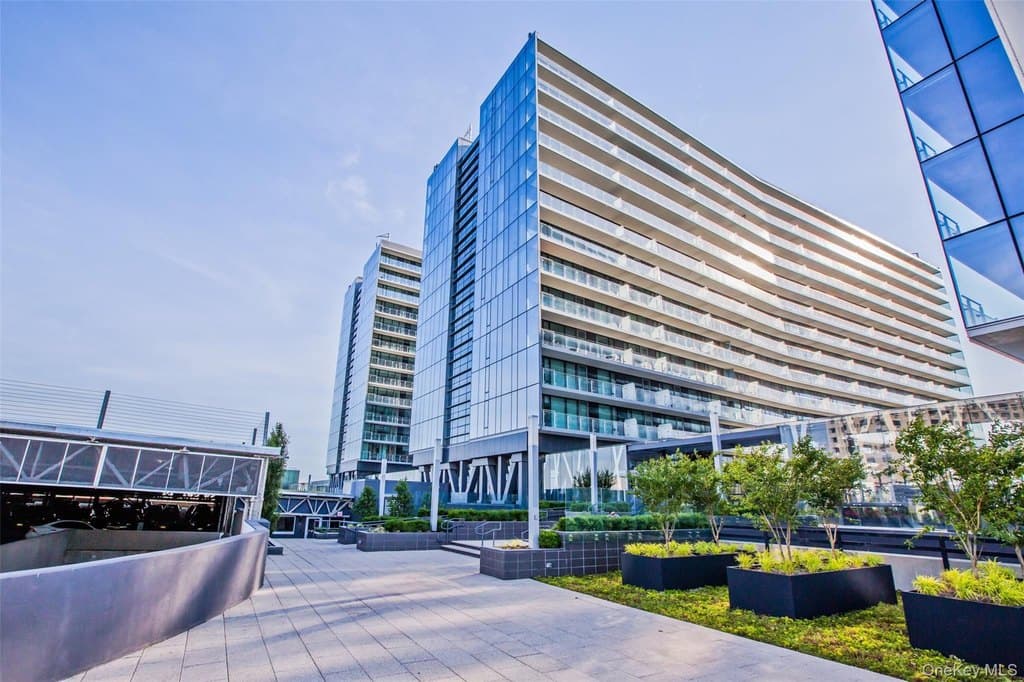 131-05 40th Rd Unit 11T