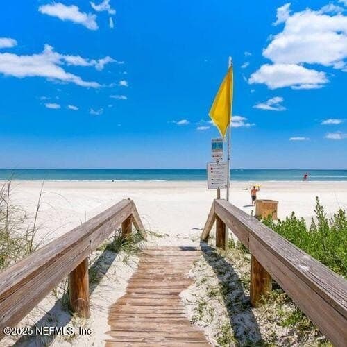 731 1st St S Apt 5F, Jacksonville Beach