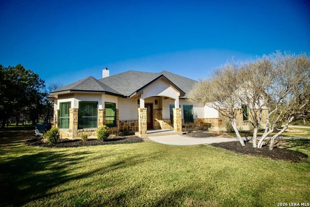 750 Cambridge Dr, New Braunfels