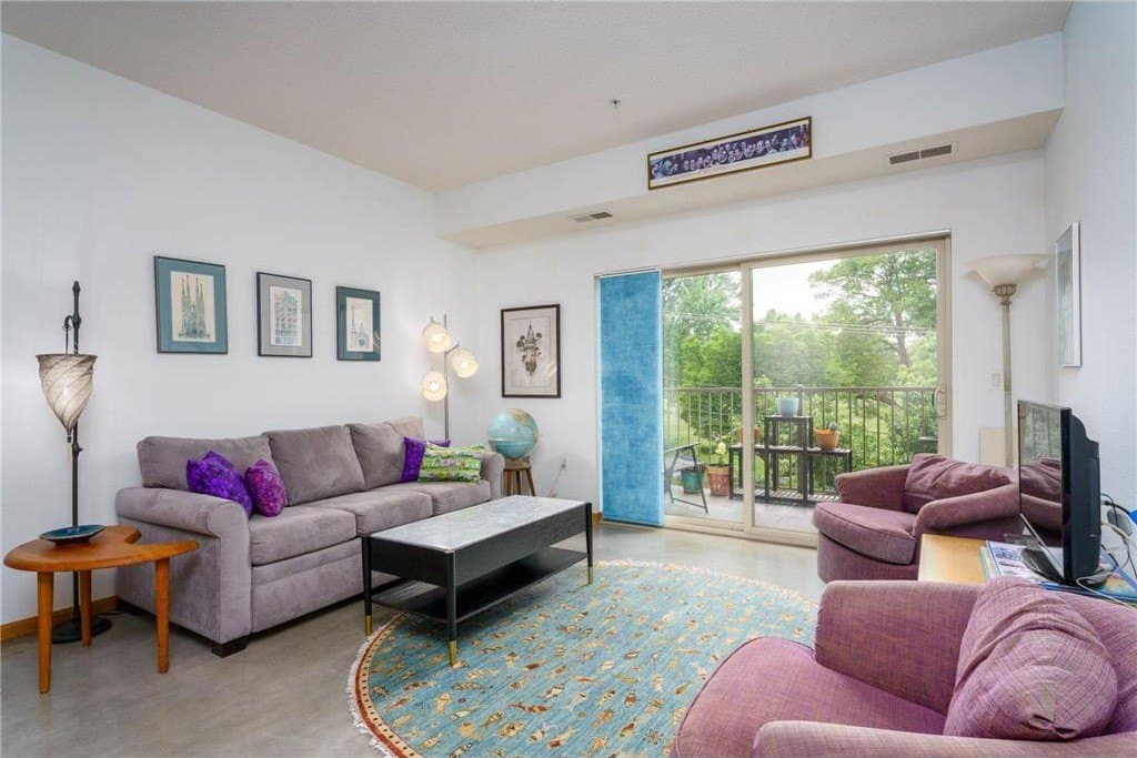 2929 21st Ave S Apt 203, Minneapolis