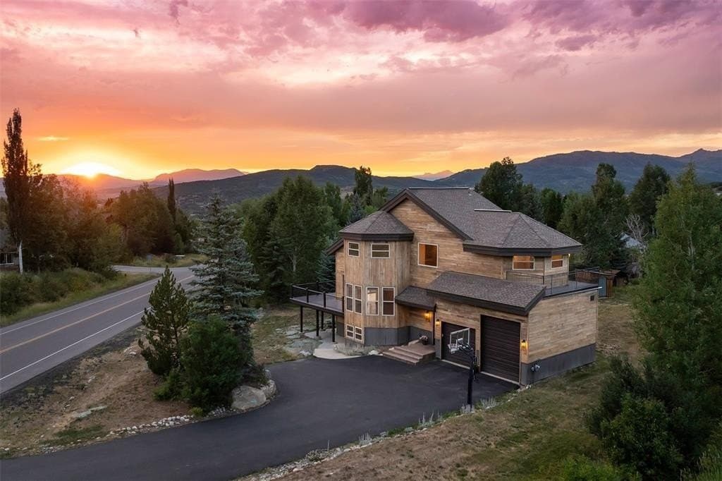 1170 Fish Creek Falls Rd, Steamboat Springs