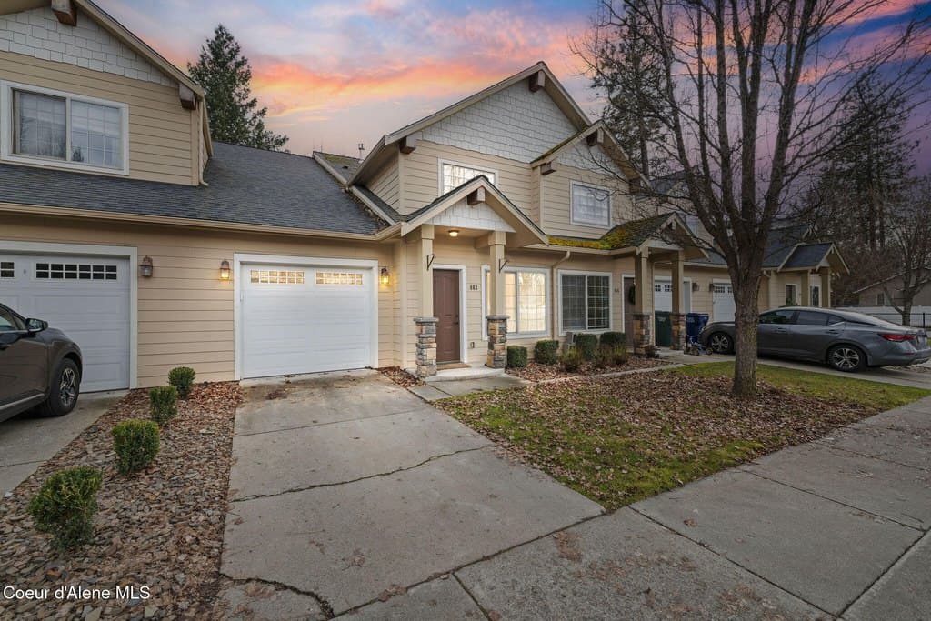 863 W Willow Lake Loop, Coeur d'Alene