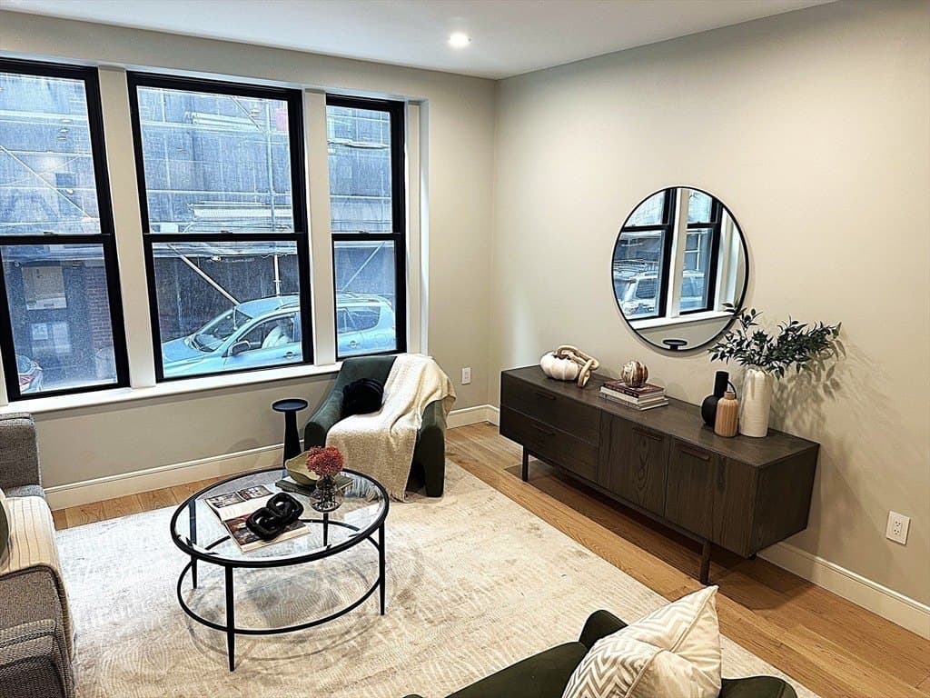 14 N Bennet St Unit 1