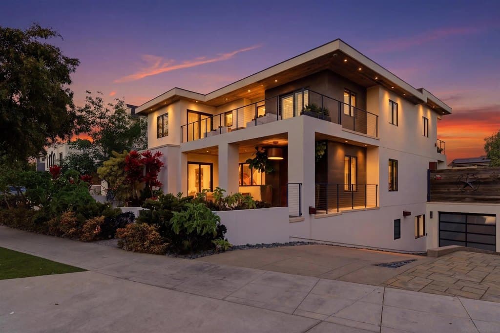 969 Adella Ave, Coronado