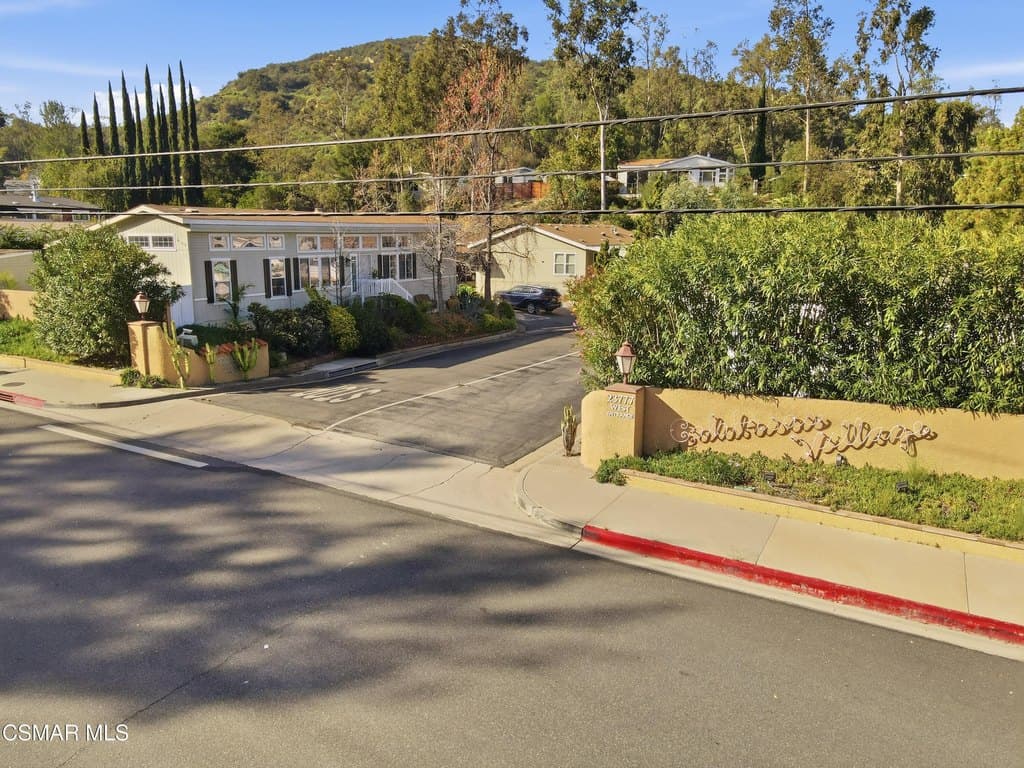 23777 Mulholland Hwy Spc 177, Calabasas