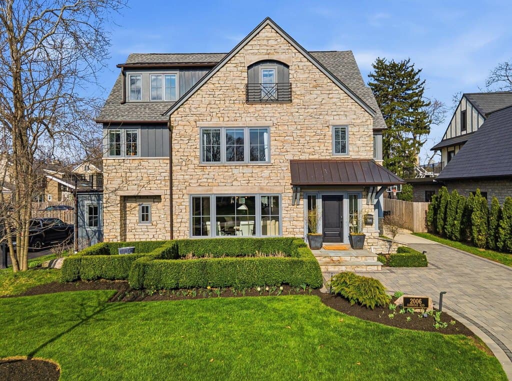 2006 Cambridge Blvd, Columbus