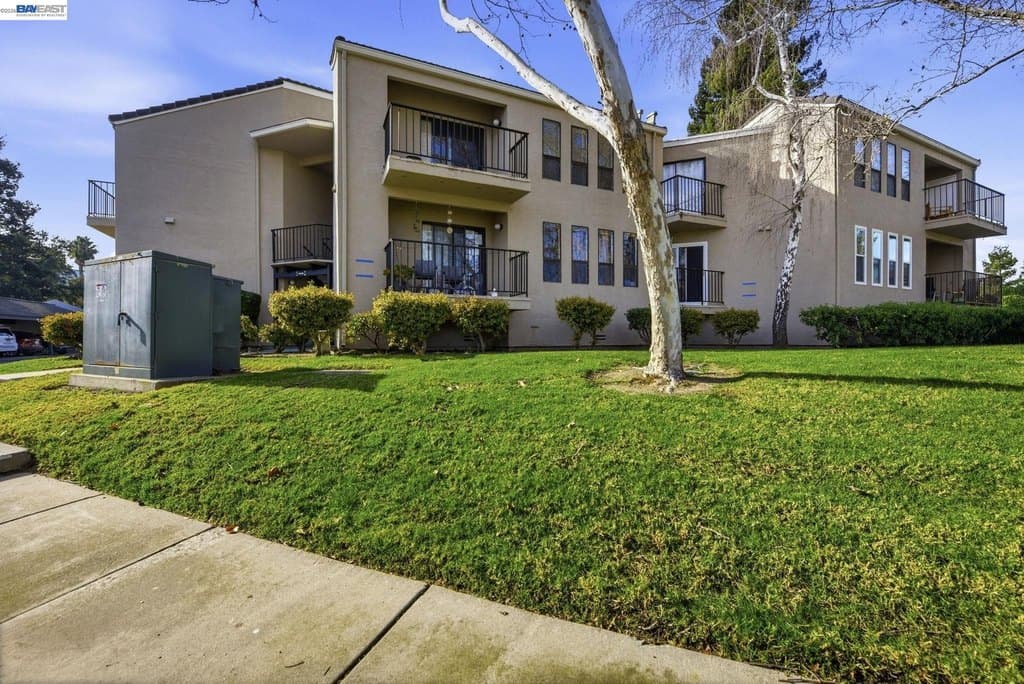 39490 Albany Cmn, Fremont