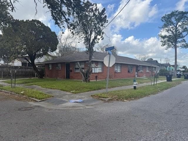 5335 Burgundy St, New Orleans