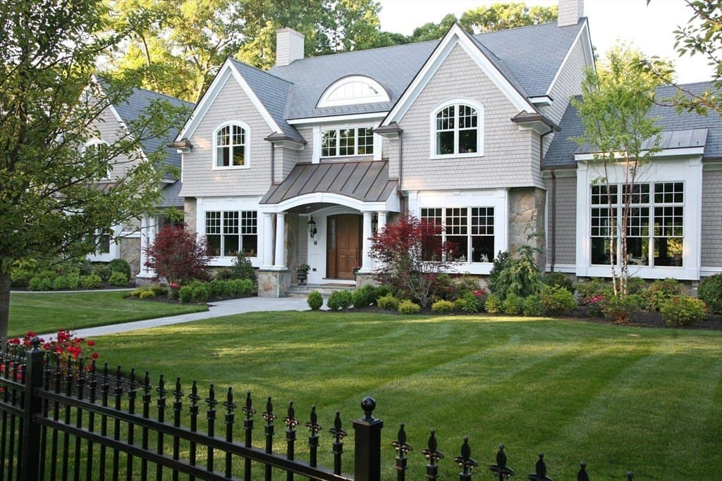 99 Old Colony Rd, Wellesley