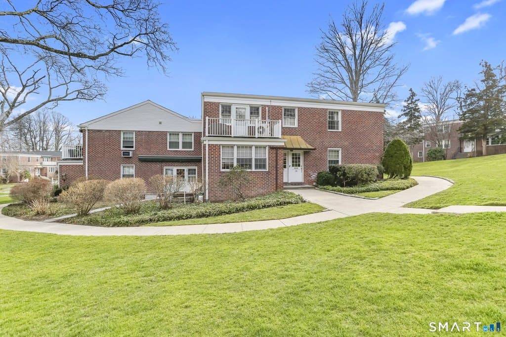 28 Putnam Park, Greenwich