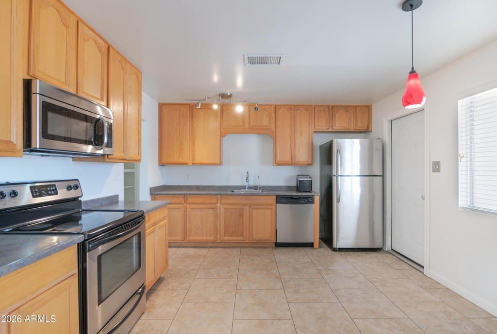 1351 W 10th St, Tempe