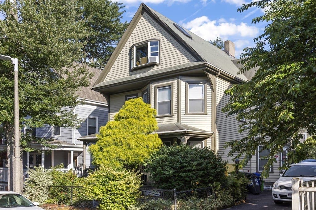 113 Dakota St, Boston