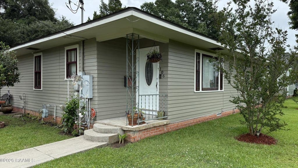 106 Dean St, Lafayette