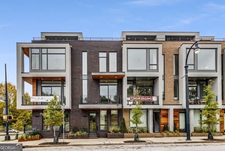 105 Georgia Ave SE Unit 4