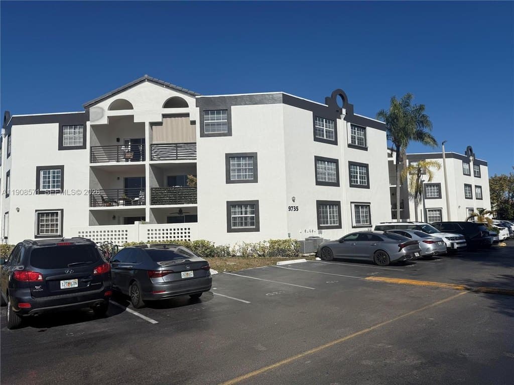 9735 Fontainebleau Blvd Unit G205