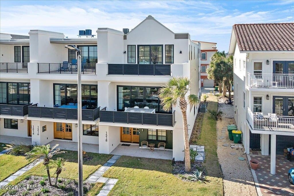 1318 1st St N, Jacksonville Beach