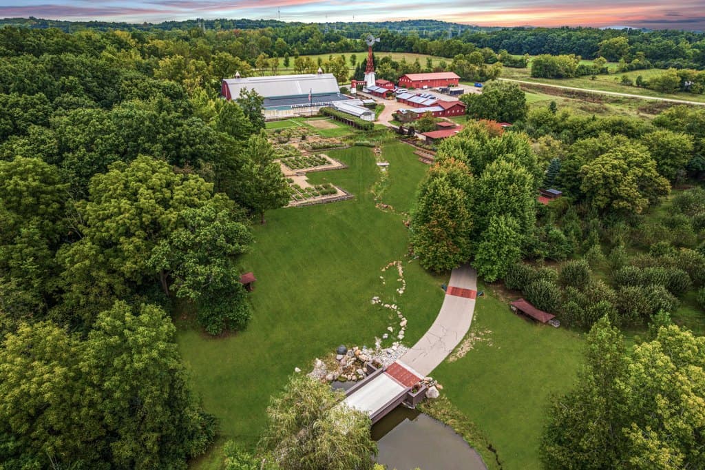 5200 Turtle Pointe Dr, Ann Arbor