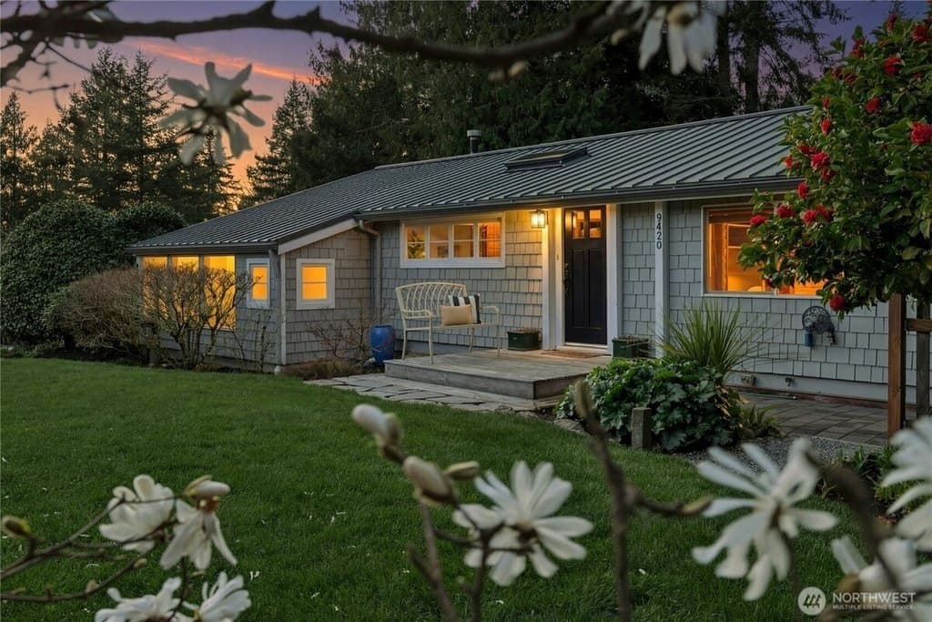 9420 NE Eric Ave, Bainbridge Island