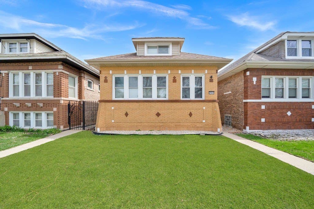 2543 N Newcastle Ave