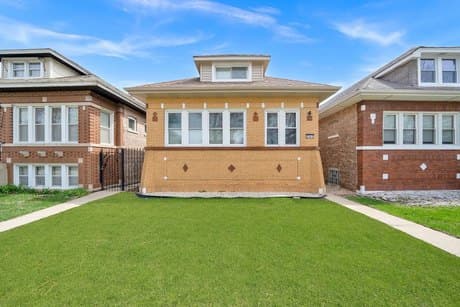 2543 N Newcastle Ave