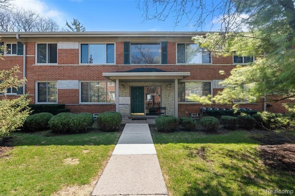 946 N Adams Rd Unit 2, Birmingham