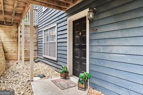 1359 N Crossing Dr NE