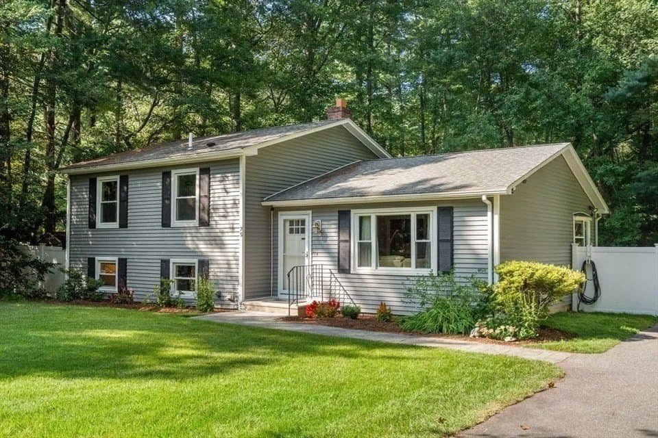 75 Westview St, Lexington