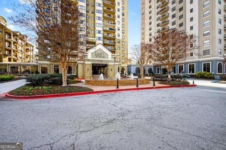 795 Hammond Dr Apt 209