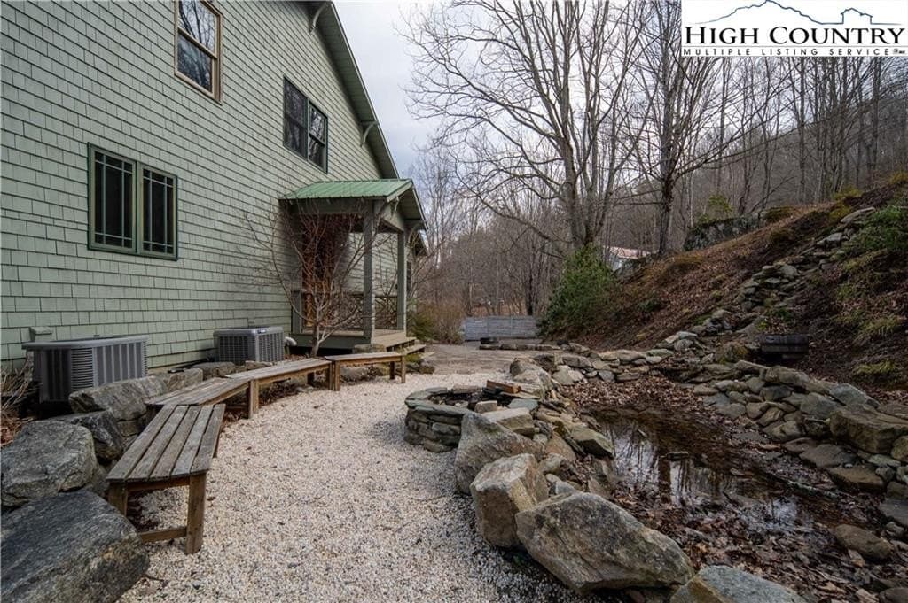 442 Aldridge Rd, Banner Elk